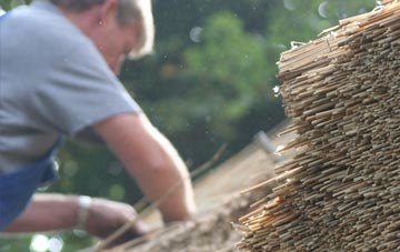 professional Nettleton Shrub thatchers